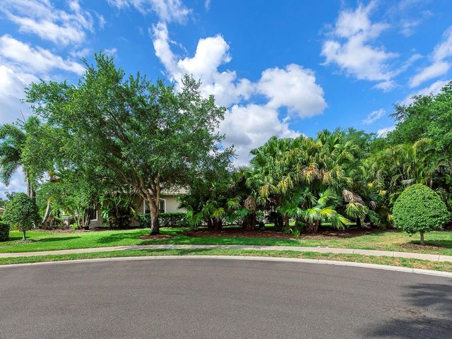7210 LAKE FOREST GLEN, Lakewood Ranch, FL 34202