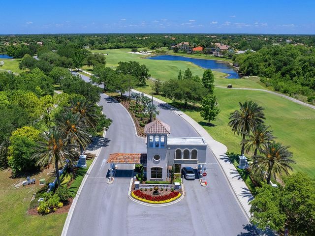 7210 LAKE FOREST GLEN, Lakewood Ranch, FL 34202