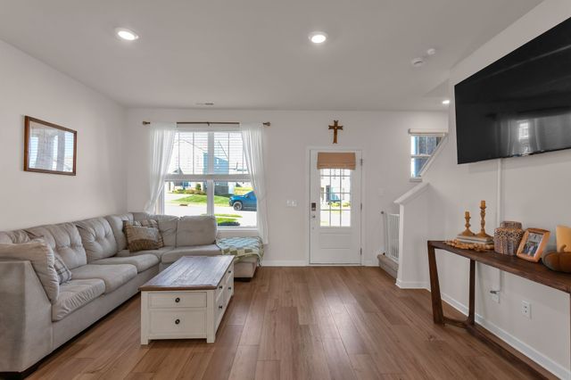 2533 Drumwright Way, Columbia, TN 38401