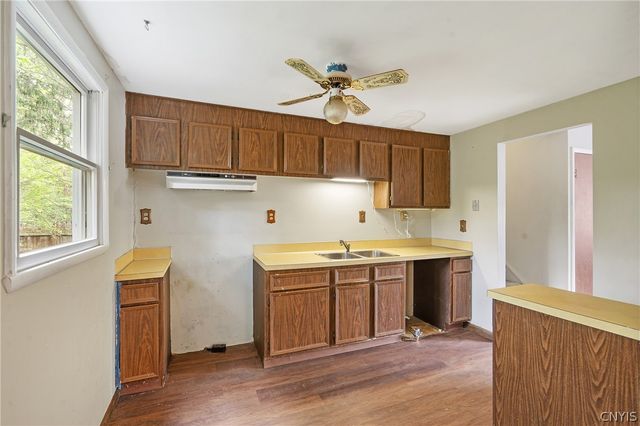4254 Vine Meadow Road, Clay, NY 13090