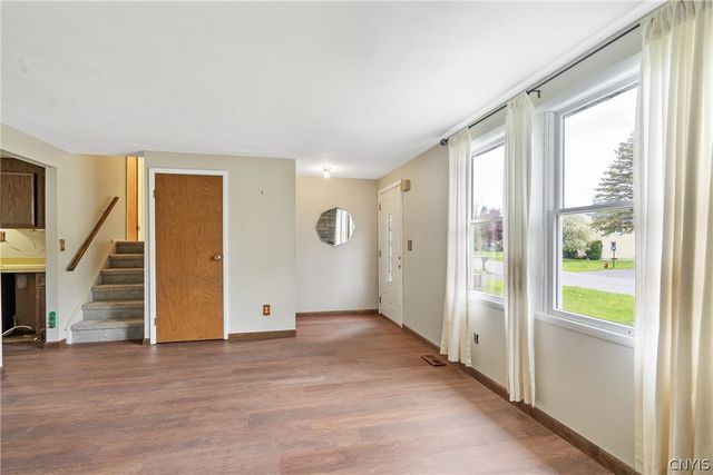 4254 Vine Meadow Road, Clay, NY 13090
