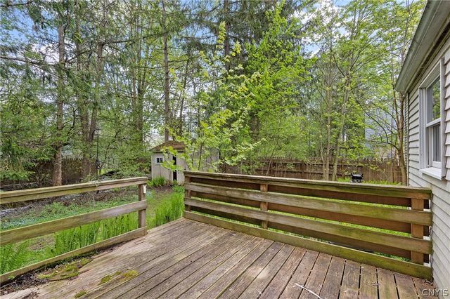 4254 Vine Meadow Road, Clay, NY 13090