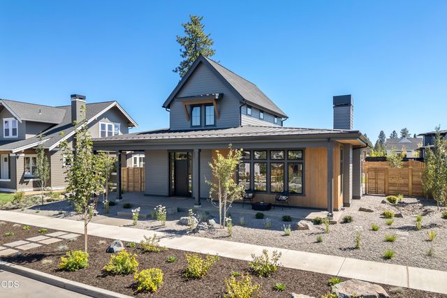 3333 NW Leavitt Lane 256, Bend, OR 97703