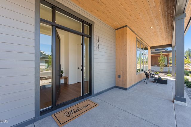 3333 NW Leavitt Lane 256, Bend, OR 97703