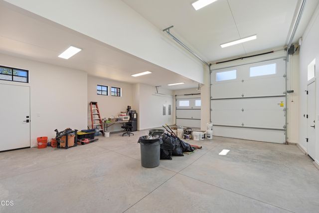 3333 NW Leavitt Lane 256, Bend, OR 97703
