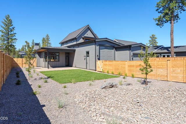 3333 NW Leavitt Lane 256, Bend, OR 97703