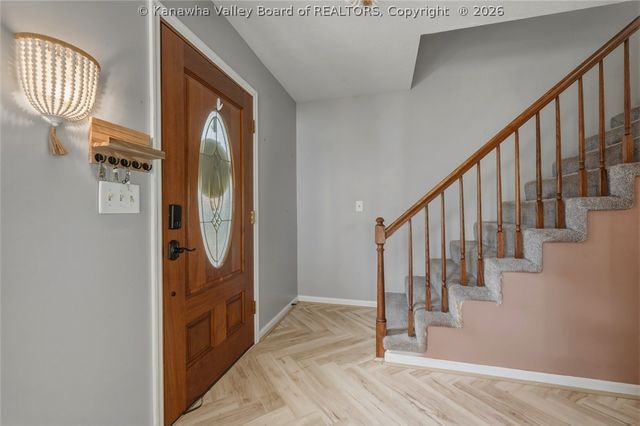 212 Pawnee Drive, Charleston, WV 25312