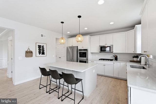 17992 RIDGEWOOD PL, Round Hill, VA 20141