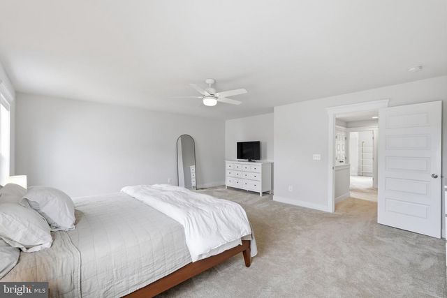 17992 RIDGEWOOD PL, Round Hill, VA 20141