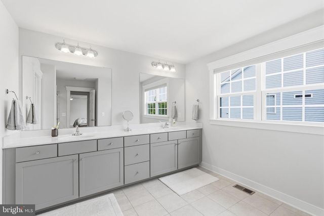 17992 RIDGEWOOD PL, Round Hill, VA 20141