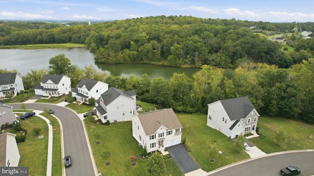 17992 RIDGEWOOD PL, Round Hill, VA 20141