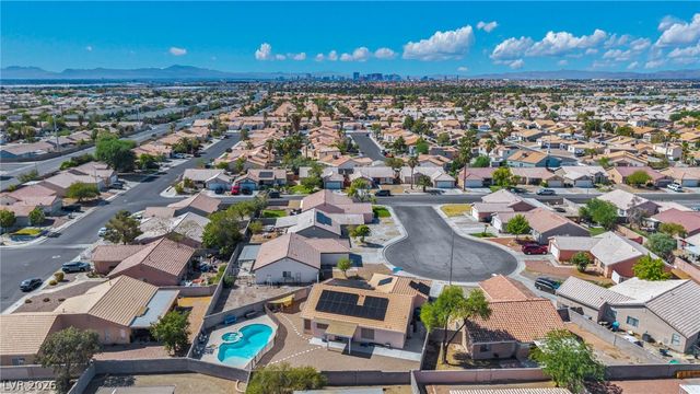5326 Sun Meadow Court, North Las Vegas, NV 89031