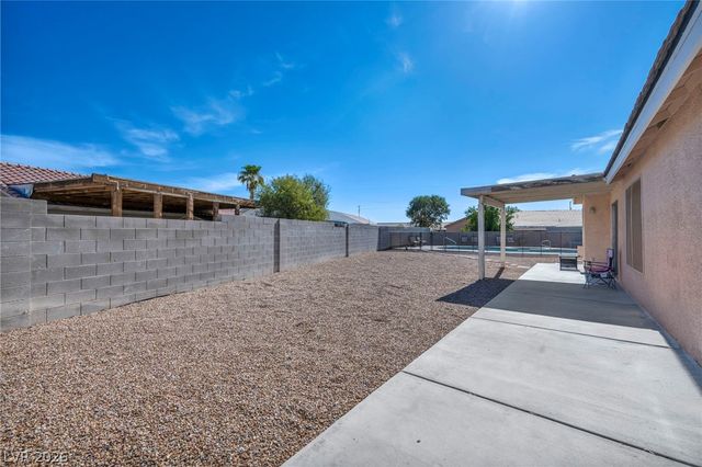 5326 Sun Meadow Court, North Las Vegas, NV 89031