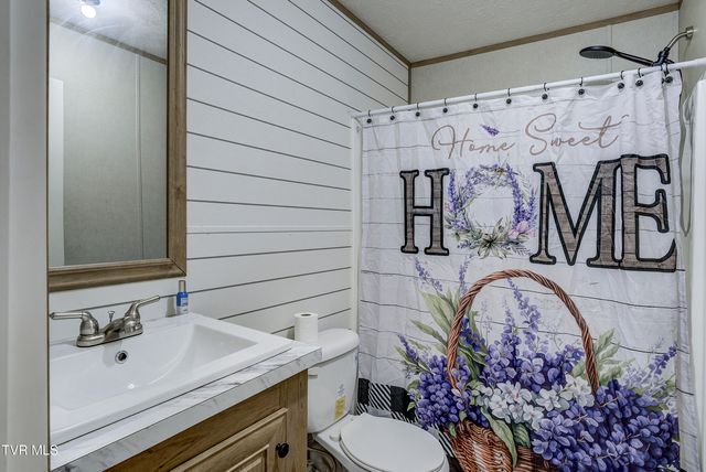 1295 Highway 19e, Bluff City, TN 37618