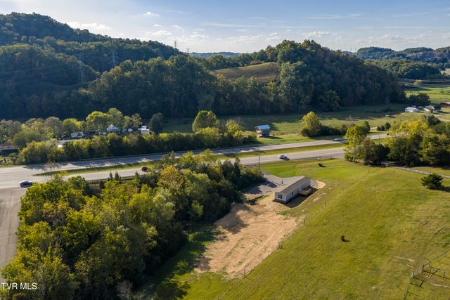 1295 Highway 19e, Bluff City, TN 37618