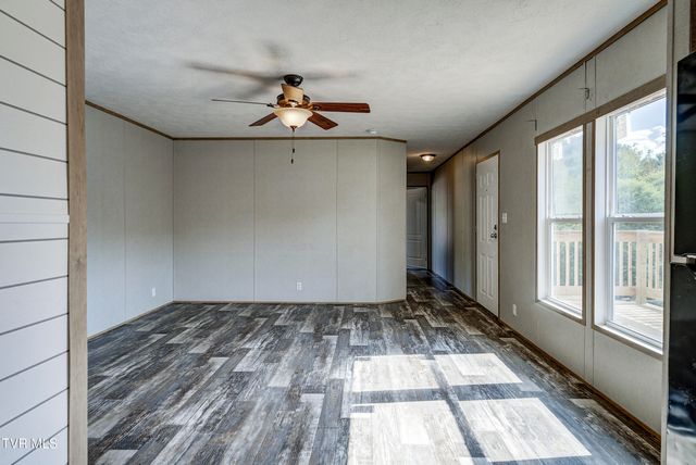 1295 Highway 19e, Bluff City, TN 37618