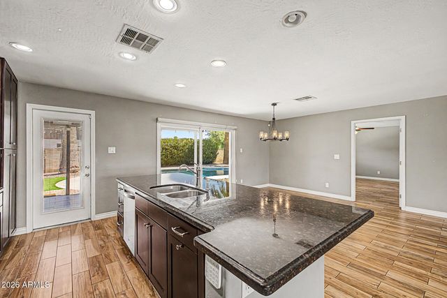 1340 E DONNER Drive, Tempe, AZ 85282