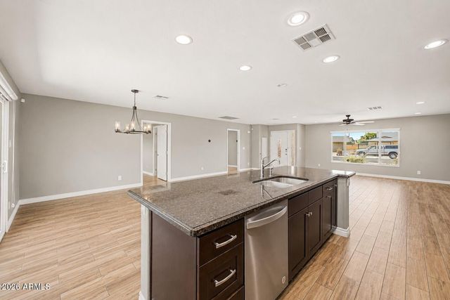 1340 E DONNER Drive, Tempe, AZ 85282
