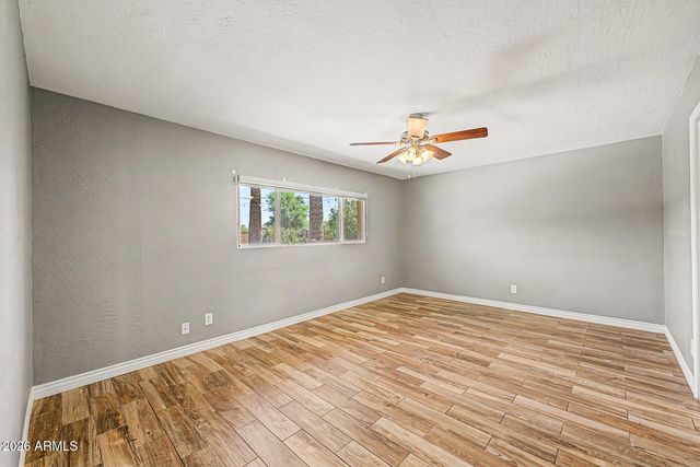 1340 E DONNER Drive, Tempe, AZ 85282