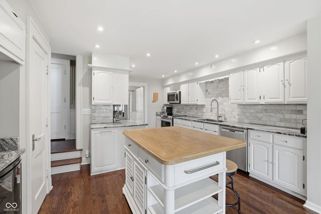 5920 E 56th Street, Indianapolis, IN 46226