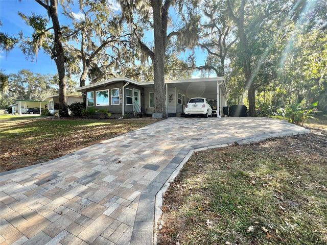 106 ROYAL PALM DRIVE, Leesburg, FL 34748