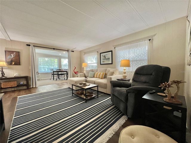 106 ROYAL PALM DRIVE, Leesburg, FL 34748