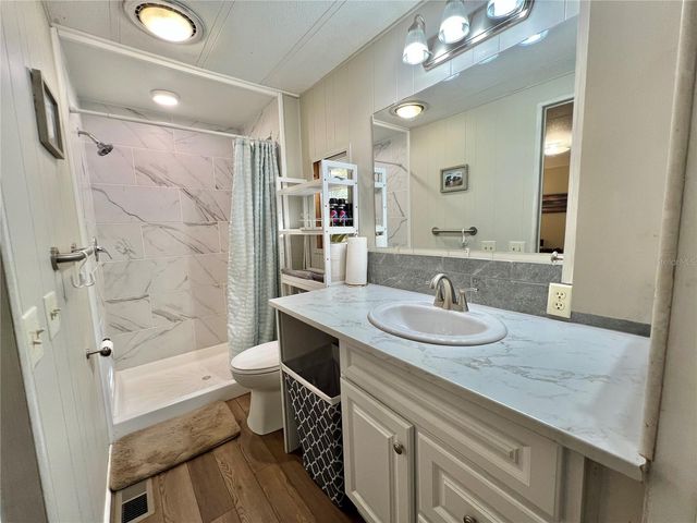 106 ROYAL PALM DRIVE, Leesburg, FL 34748