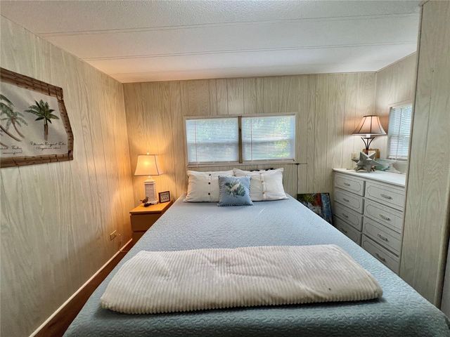 106 ROYAL PALM DRIVE, Leesburg, FL 34748