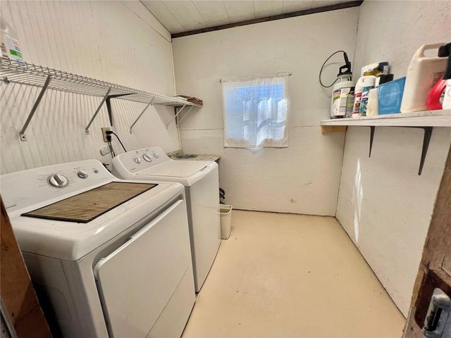 106 ROYAL PALM DRIVE, Leesburg, FL 34748