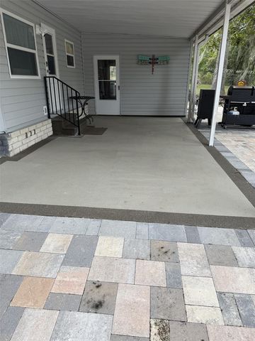 106 ROYAL PALM DRIVE, Leesburg, FL 34748