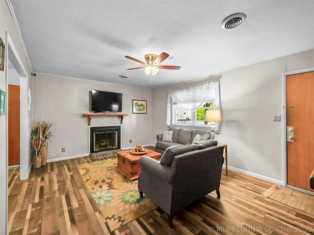 2324 N Plainview, Ardmore, OK 73401