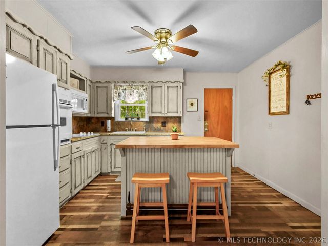 2324 N Plainview, Ardmore, OK 73401
