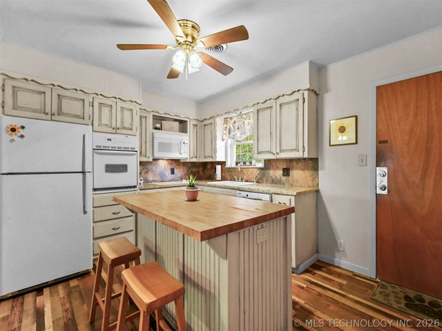 2324 N Plainview, Ardmore, OK 73401