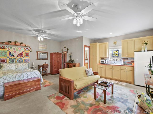 2324 N Plainview, Ardmore, OK 73401
