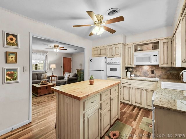 2324 N Plainview, Ardmore, OK 73401