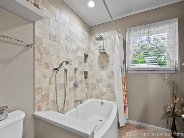 2324 N Plainview, Ardmore, OK 73401