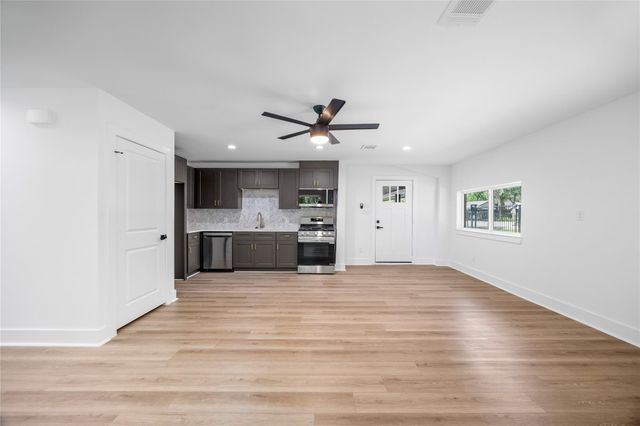 14125 Norway Street B, Houston, TX 77047
