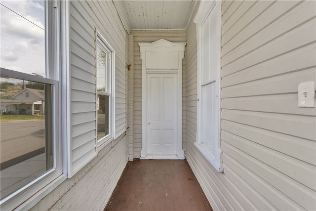 1000 9th Ave, New Brighton, PA 15066