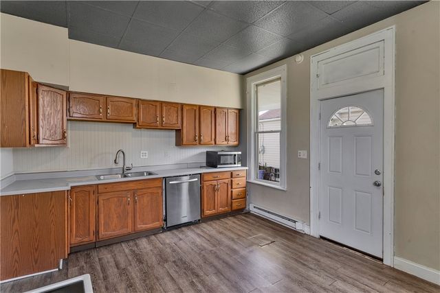 1000 9th Ave, New Brighton, PA 15066