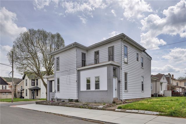 1000 9th Ave, New Brighton, PA 15066