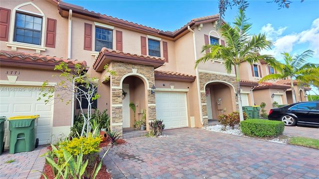 3777 SE 1st St, Homestead, FL 33033