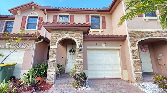 3777 SE 1st St, Homestead, FL 33033