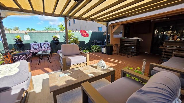 3777 SE 1st St, Homestead, FL 33033