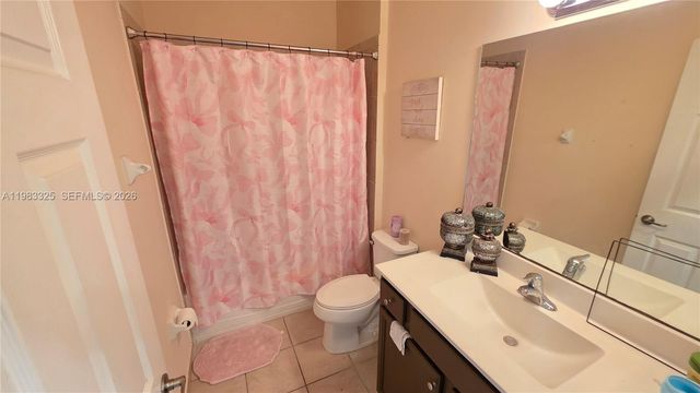 3777 SE 1st St, Homestead, FL 33033