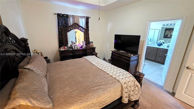 3777 SE 1st St, Homestead, FL 33033