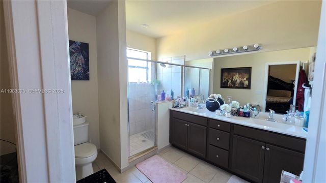 3777 SE 1st St, Homestead, FL 33033