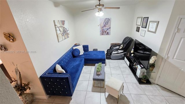 3777 SE 1st St, Homestead, FL 33033