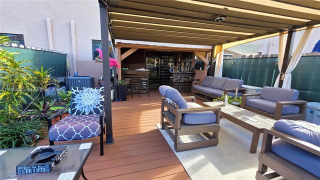 3777 SE 1st St, Homestead, FL 33033