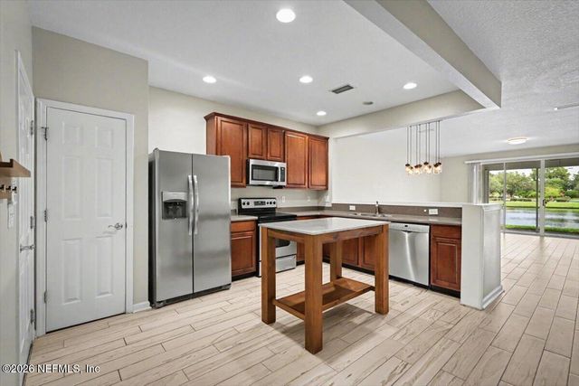 11374 CAMPFIELD Circle, Jacksonville, FL 32256