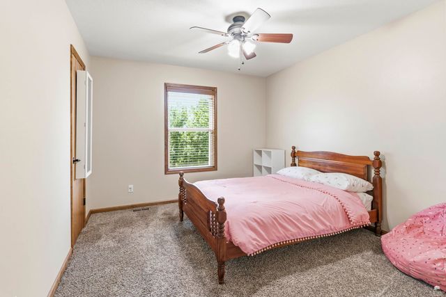 1033 Laussac Drive, Manhattan, KS 66503
